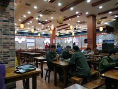 大堂-荣华基·现炒快餐(肇嘉浜路店)