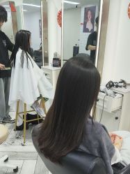 -米娜护肤造型