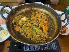 -亲昵春川鸡排(韩国美食街店)