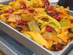 -俭寨大盘鸡·手抓肉·烧烤新疆菜(乌苏路店)