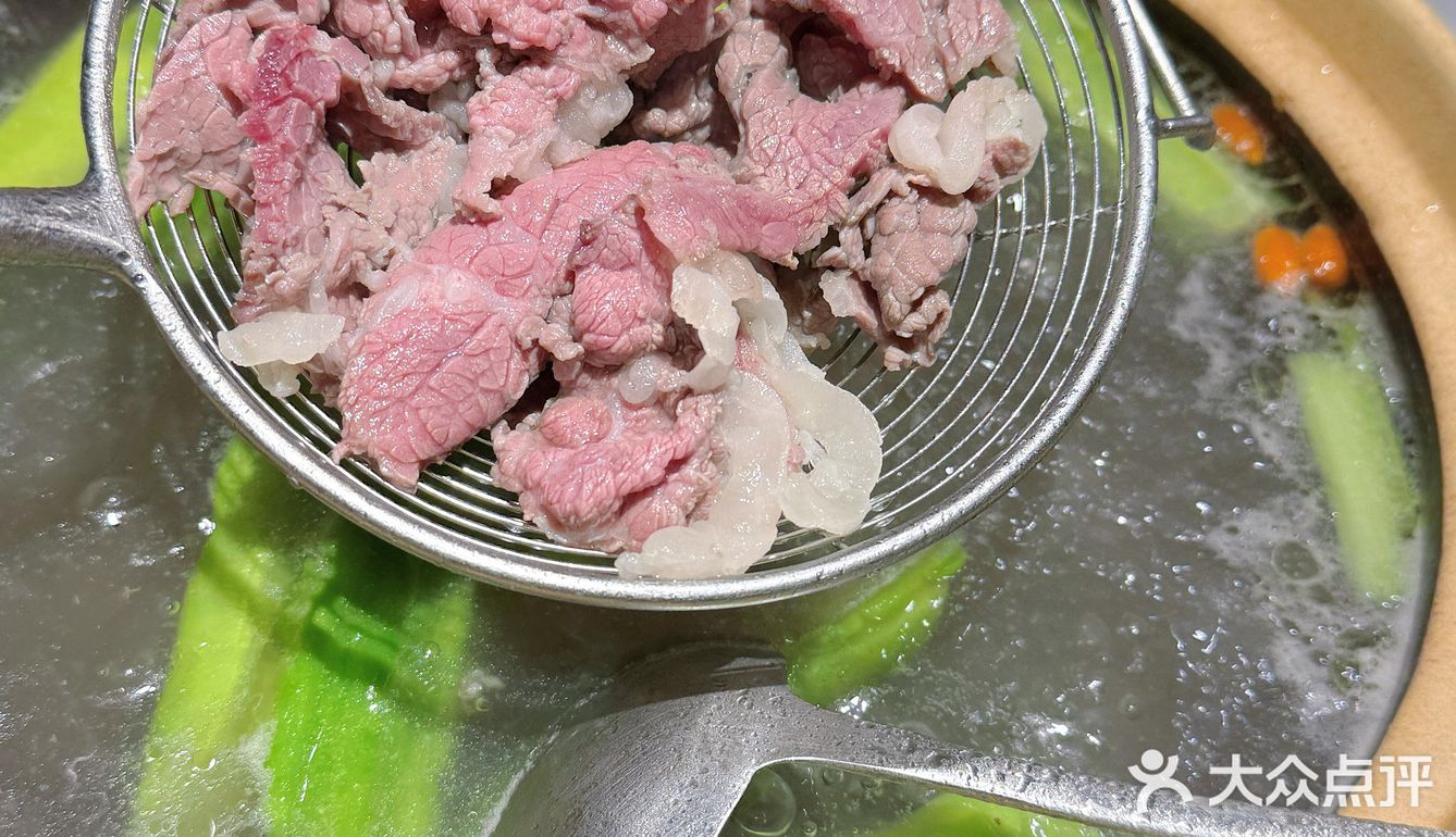 放假出门的第一件事！炫牛肉火锅🍲