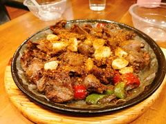 -老东镇啤酒屋海鲜加工·蒸汽海鲜·海鲜烧烤(台东店)