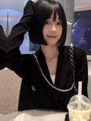 -LESSMORE科技头皮理容中心