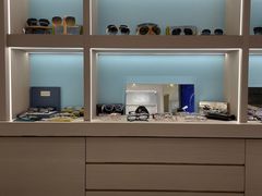 -无界眼镜MaxLess(南翔印象城店)
