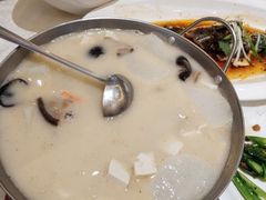 -万龙洲海鲜(大兴绿地缤纷城店)