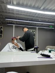 -尤司男士国潮理发馆