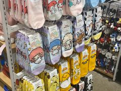 -名创优品(万达广场河东店)