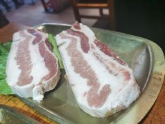 热气超厚黑毛猪肉-7年8班朝鲜族非遗美食(三钢里店)