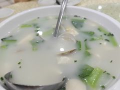 -鹏城人家海鲜酒家·23年老字号(较场尾店)