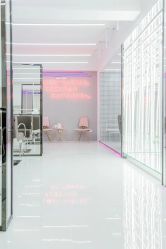 -SWANK SALON