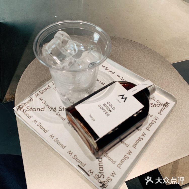 淮海路商业街的M Stand咖啡