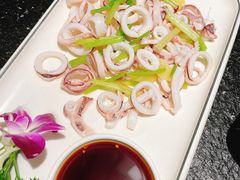 白灼鱿鱼-潮三爷砂锅焗海鲜·生腌·海鲜粥(朝晖店)