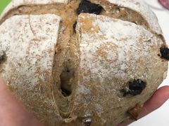 阳光杂粮乡村软欧-啊噗吐呦现场烘焙(麦凯乐店)