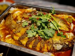 -老街烧烤大排档·地道湖北菜·龙虾馆(汉口火车站店)