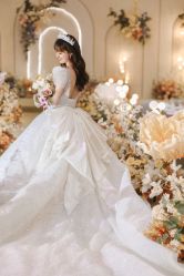 -Color卡诺婚纱礼服馆(南京严选店)