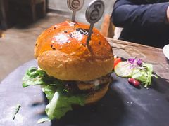 印第安香辣鸡腿堡-HIGH FIVE哈福手工汉堡(桂林路店)