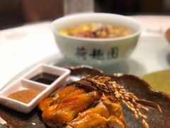 花园脆皮茶香鸡-柒园·三十年创意杭帮菜(龙湖滨江天街店)