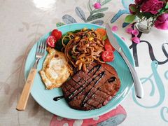 -Rabbit Cafe私房西餐甜点咖啡(栖霞路店)