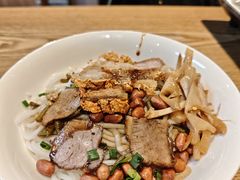 -牛八宝桂林米粉(八里庄店)