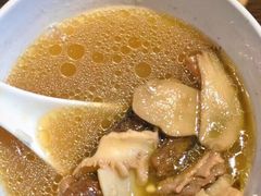 -菌海森林·非遗野生菌火锅(西山区滇池路摩根道店)