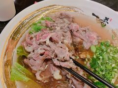 一鲜雪花牛肉-一肴·牛肉粿条(深圳湾睿印店)