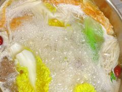 -四点金粥底火锅(沂州里店)
