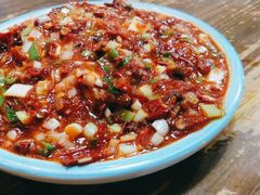 -歹歹的加个面过油肉拌面