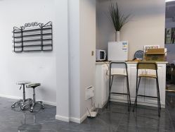 -茶发Salon·烫发染发理发