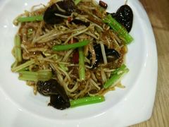 -多嘴肉蟹煲(万达店)