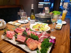 -明洞阿姨·韩式酱蟹烤肉·创意料理(三元桥店)