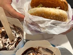 金拱门堡-麦当劳(1089艺术美丽中心店)