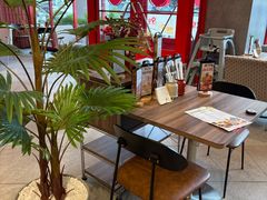-必胜客(新中纬店)