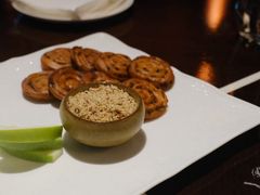 鸭肝葱油饼-杭州西子湖四季酒店·金沙厅