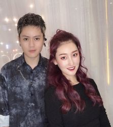 -十六番发型师事务所