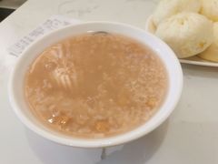 -李与白包子铺(桐梓林店)