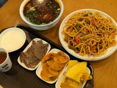 -京穆兰兰州牛肉面·清真(中川机场店)