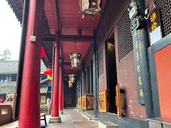 -峨眉山报国寺