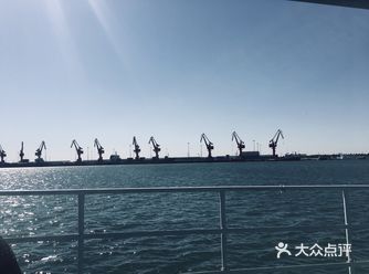 跟家人一起出海游船，不一样的娱乐方式…还有专门给大家