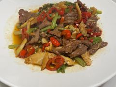 摔打黄牛肉-径山十八道·风味民间菜(杭州总店)