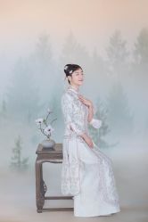 点击看大图 -挪娅婚纱摄影皇家会所