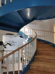 -新蝶变皮肤管理中心