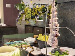 -得意咚瓜·顺德鱼生·冬瓜火锅(深圳首店)