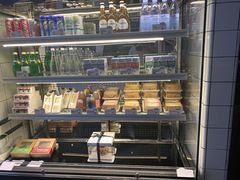 面包甜点陈列柜-黑草莓(重庆路店)
