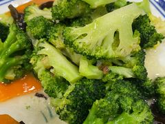 -八两八金·莱芜特色炒鸡(市南漳浦路店)