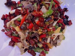 -临界音乐酒馆·小龙虾·江湖菜(华熙LIVE·鱼洞店)