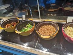 -大中华希尔顿酒店-念自助餐·嗨啤·小龙虾