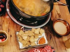 -贵厨酸汤牛肉(花果园国际中心店)