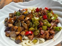 茄子肉丁打卤面-乐三里屯面馆(阿那亚店)