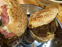 烧饼夹坛子肉-昌顺马记小吃店(昌盛园店)