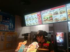 -汉堡王(大连柏威年餐厅店)